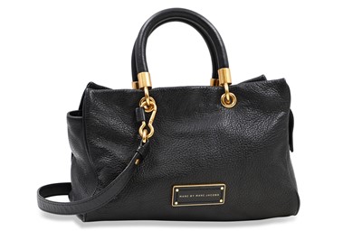 Lot 419 - A MARC BY MARC JACOBS LEATHER HANDBAG, the...