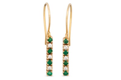 Lot 169 - A PAIR OF EMERALD AND DIAMOND DROP EARRINGS,...