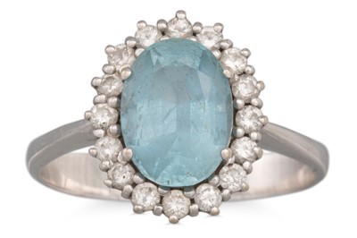 Lot 120 - AN AQUAMARINE AND DIAMOND RING, the oval...