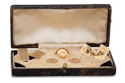 Lot 3 - A BOXED SET OF 9CT GOLD STUDS & CUFFLINKS,...