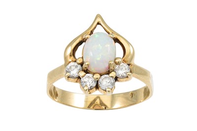 Lot 340 - AN OPAL SET RING, mounted in gold
