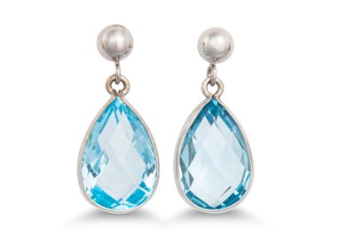 Lot 115 - A PAIR OF TOPAZ EARRINGS, briolette drops,...