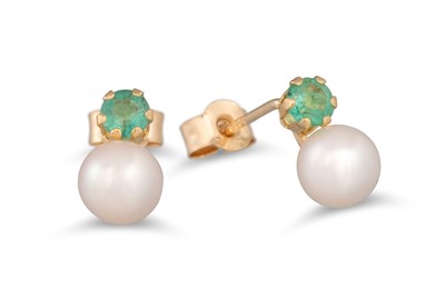 Lot 143 - A PAIR OF CULTURED PEARL AND EMERALD SET...