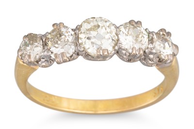 Lot 146 - A FIVE STONE DIAMOND RING, the old cut...