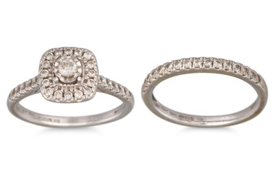 Lot 84 - A DIAMOND CLUSTER RING, together with a...