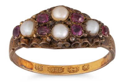 Lot 208 - AN ANTIQUE RUBY AND PEARL RING, mounted in...