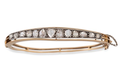 Lot 281 - AN ANTIQUE ROSE CUT DIAMOND BANGLE, mounted in...