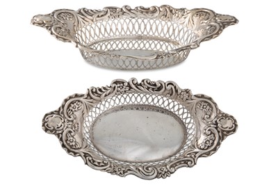 Lot 401 - A PAIR OF EDWARDIAN SILVER BON BON DISHES,...