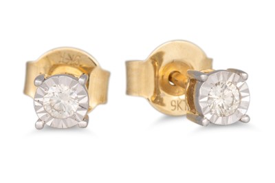 Lot 83 - A PAIR OF DIAMOND STUD EARRINGS, illusion set...