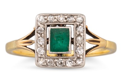 Lot 205 - A VINTAGE EMERALD AND DIAMOND RING, of square...