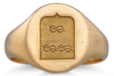 Lot 298 - AN 18CT GOLD SIGNET RING, size O