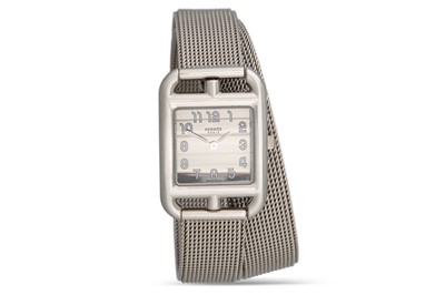 Lot 397 - A LADY'S HERMÉS STAINLESS STEEL 'CAPE COD'...