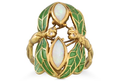 Lot 344 - AN ART NOUVEAU OPAL AND ENAMEL RING, modelled...