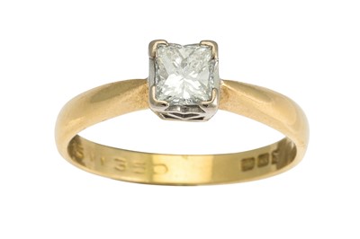 Lot 9 - A DIAMOND SOLITAIRE RING, the princess cut...
