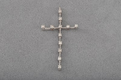 Lot 78 - A DIAMOND SET CROSS, in 18ct white gold.