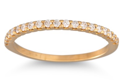 Lot 130 - A DIAMOND HALF ETERNITY RING, the brilliant...