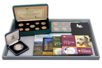 Lot 389 - A COLLECTION OF IRISH COINS; A rare cased 1995...