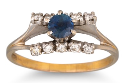 Lot 172 - A SAPPHIRE AND DIAMOND RING, the circular...