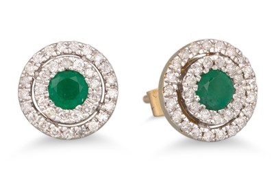 Lot 77 - A PAIR OF DIAMOND AND EMERALD EARRINGS, of...