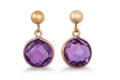 Lot 114 - A PAIR OF AMETHYST DROP EARRINGS, mounted in gold