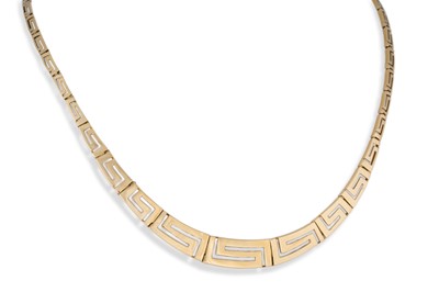 Lot 128 - A 14CT YELLOW GOLD NECKLACE, with graduated...