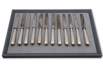 Lot 483 - A SET OF TWELVE ANTIQUE VICTORIAN SILVER...