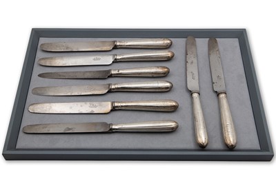 Lot 484 - A SET OF NINE ANTIQUE VICTORIAN SILVER HANDLED...