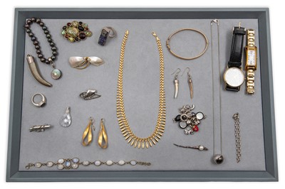 Lot 98 - A COLLECTION OF COSTUME JEWELLERY AND WATCHES,...