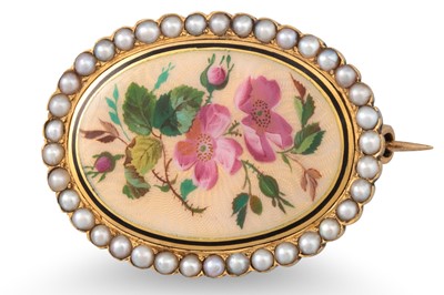 Lot 366 - AN ANTIQUE SEED PEARL AND ENAMEL BROOCH,...