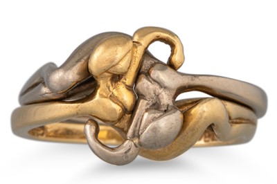 Lot 63 - A GOLD RING, of unusual figural form, in 18ct...