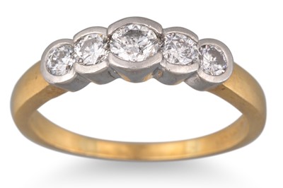 Lot 22 - A FIVE STONE DIAMOND RING, the brilliant cut...