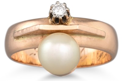 Lot 4 - AN EARLY 20TH CENTURY PEARL AND DIAMOND RING,...