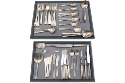 Lot 379 - A PRE-WAR USA STERLING SILVER CUTLERY ''TOWLE''...