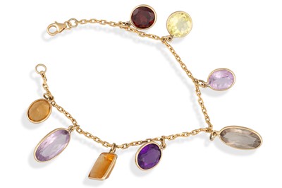 Lot 40 - AN AMETHYST, CITRINE AND GARNET CHARM BRACELET,...