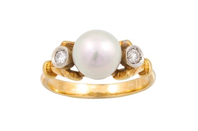 Lot 283 - A PEARL AND DIAMOND RING, central pearl to...