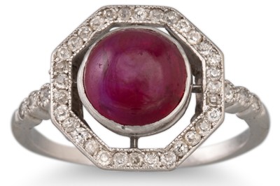 Lot 106 - AN ANTIQUE CABOCHON RUBY AND DIAMOND RING,...