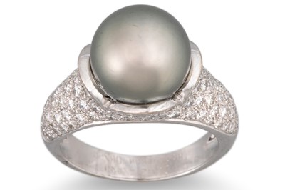 Lot 155 - A BOUCHERON SOUTH SEA PEARL AND DIAMOND RING,...