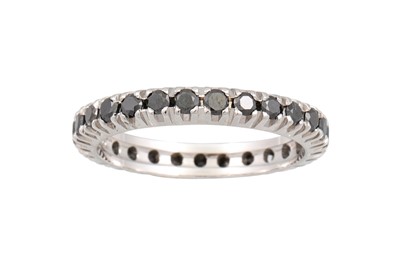 Lot 296 - A BLACK DIAMOND ETERNITY RING, mounted in 18ct...