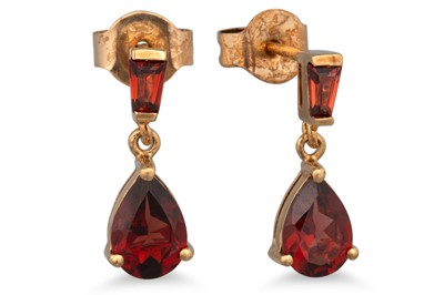 Lot 157 - A PAIR OF GARNET DROP EARRINGS, mounted in 9ct...