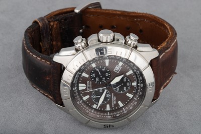 Lot 169 - A GENT'S CITIZEN STAINLESS STEEL CHRONOGRAPH...