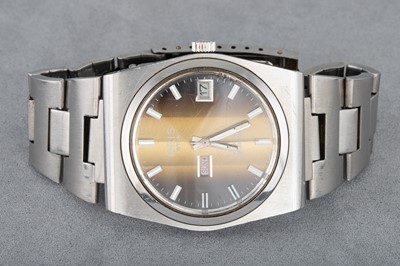 Lot 170 - A VINTAGE ORIS STAR STAINLESS STEEL WRISTWATCH,...