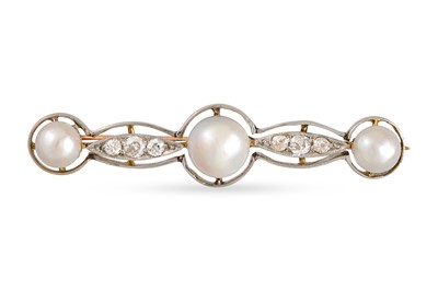 Lot 47 - AN ANTIQUE PEARL AND OLD CUT DIAMOND BAR...