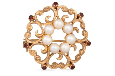 Lot 19 - A CULTURED PEARL AND GARNET SET BROOCH,...