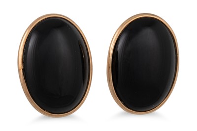 Lot 127 - A PAIR OF ONYX EARRINGS, mounted in 14ct gold