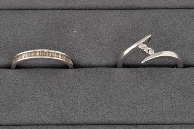 Lot 83 - TWO SETS OF WHITE GOLD RINGS, diamond set, 4.4...