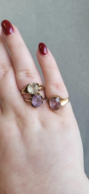 Lot 7 - AN AMETHYST RING, mounted in 14ct yellow gold,...