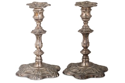 Lot 414 - A PAIR OF GEORGE IV SILVER CANDLE STICKS,...