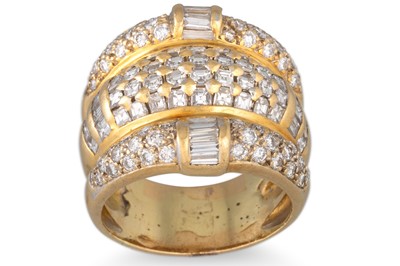 Lot 321 - A DIAMOND CLUSTER RING, the pavé set with...