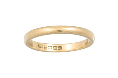 Lot 471 - AN 18CT YELLOW GOLD WEDDING BAND, 2.5 g