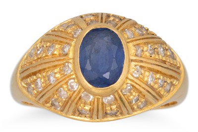 Lot 141 - A SAPPHIRE AND DIAMOND BOMBÉ RING, the oval...